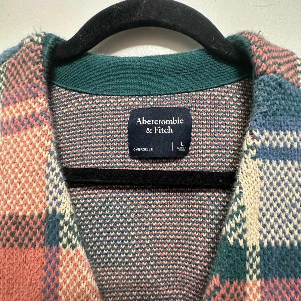 Abercrombie & Fitch Plaid Cardigan in Green and Red - Picture 7 of 11
